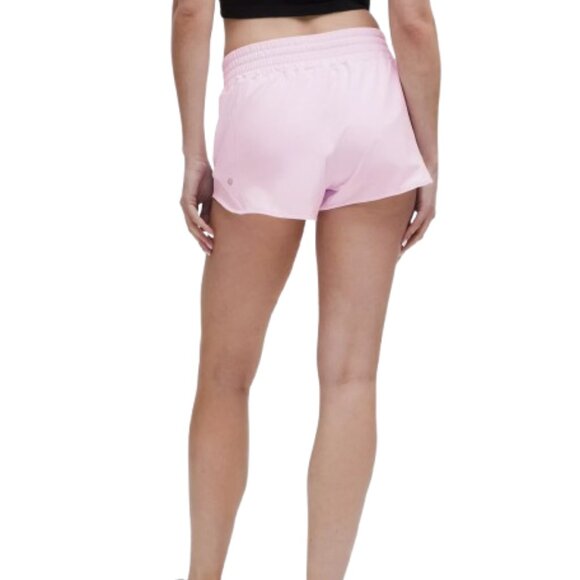 LULULEMON- Hotty Hot High-Rise Lined Short 2.5"- SZ 6- Pink Organza - Picture 2 of 3